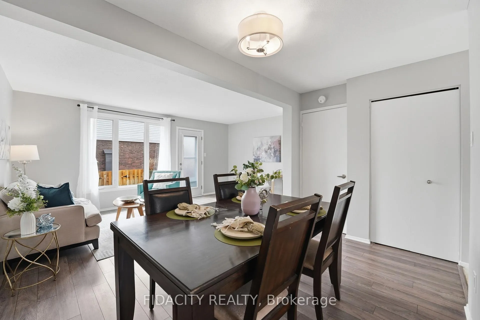 Photo 9 of Unit 31, 16 Glencoe Street, Ottawa, Arlington Woods — HOMEH
