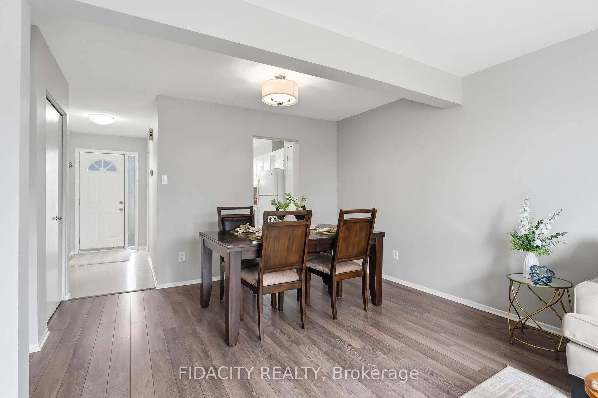 Photo 11 of Unit 31, 16 Glencoe Street, Ottawa, Arlington Woods — HOMEH