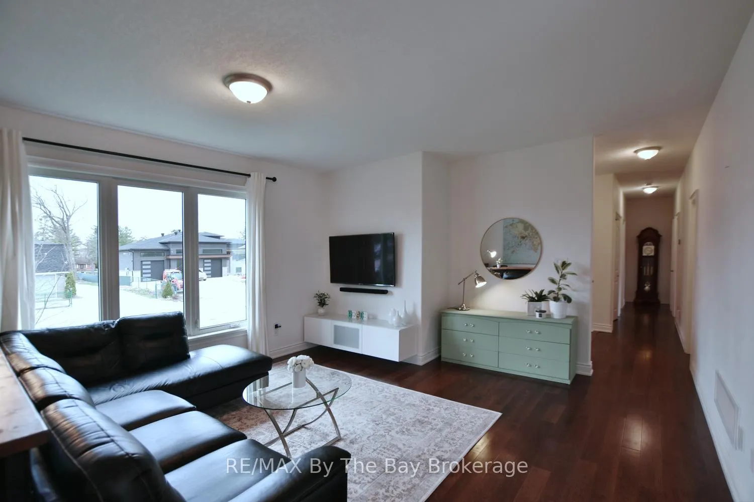 Photo 9 of 35 Edgewater Road, Wasaga Beach — HOMEH