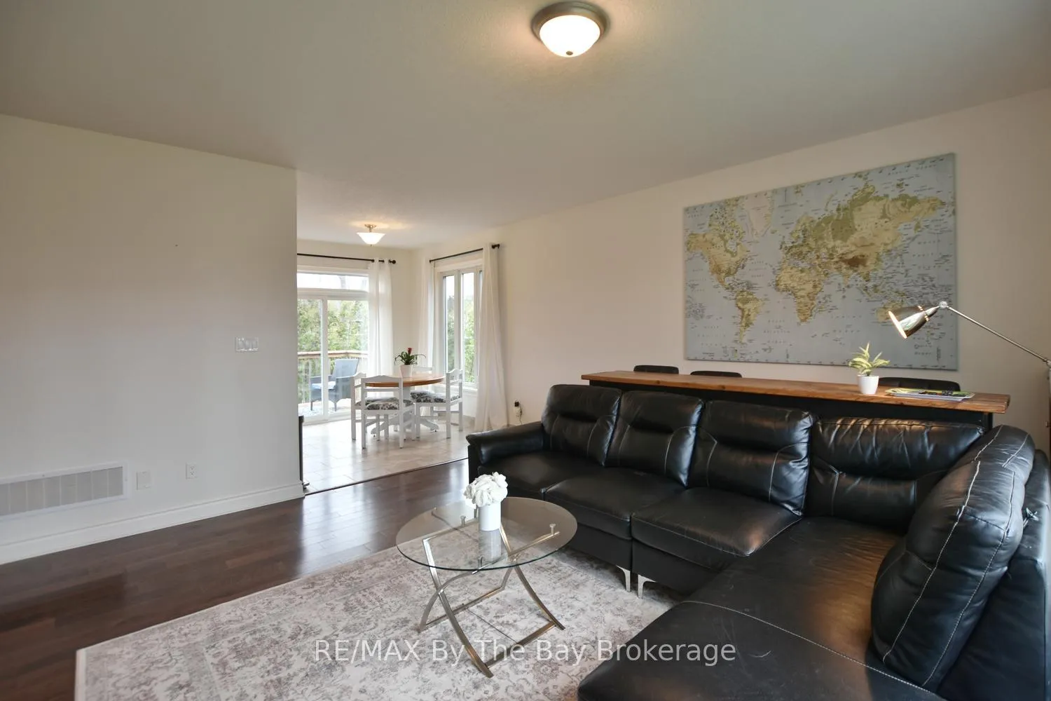 Photo 14 of 35 Edgewater Road, Wasaga Beach — HOMEH