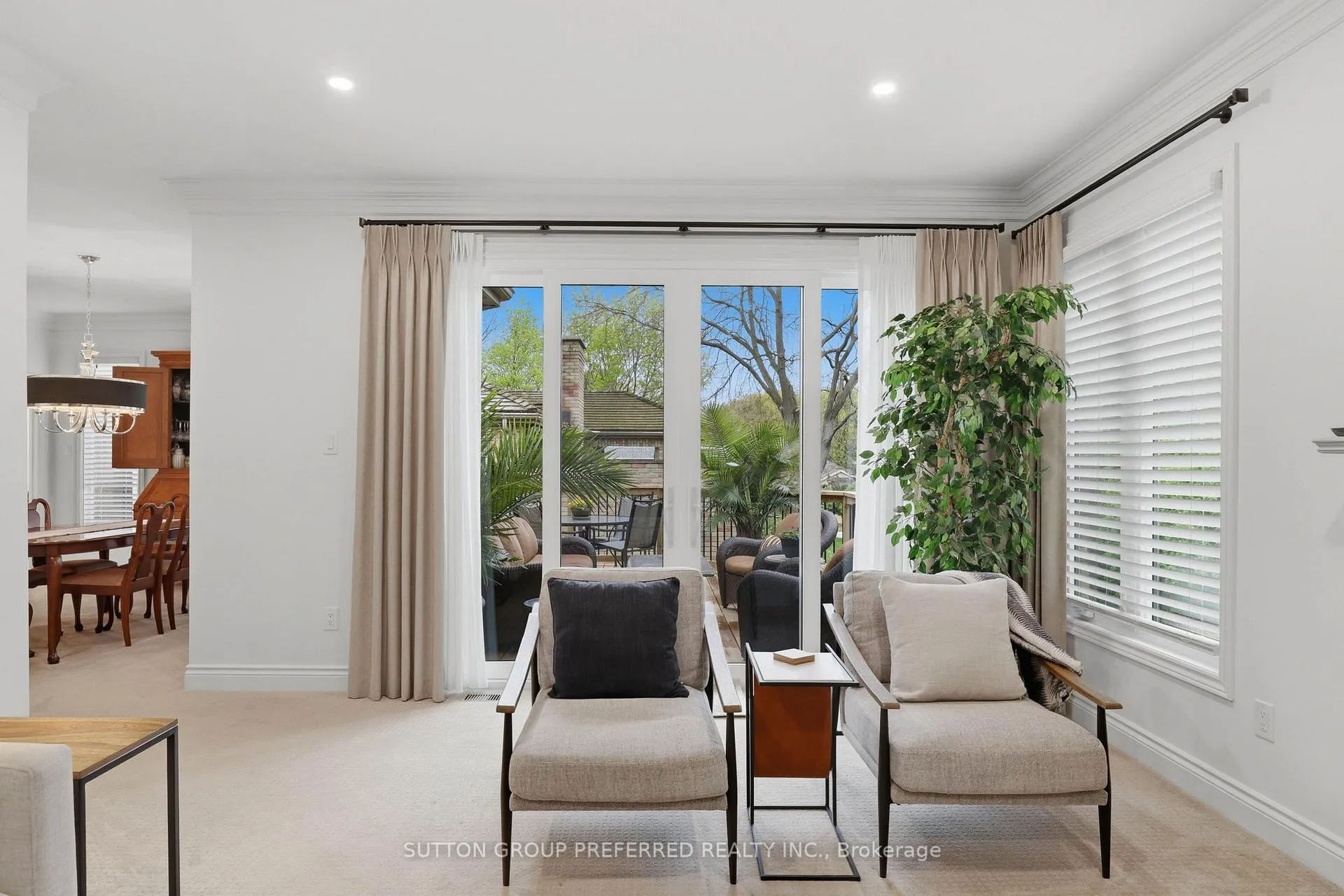 Photo 8 of Unit 15, 1040 Riverside Drive, London, North Q — HOMEH
