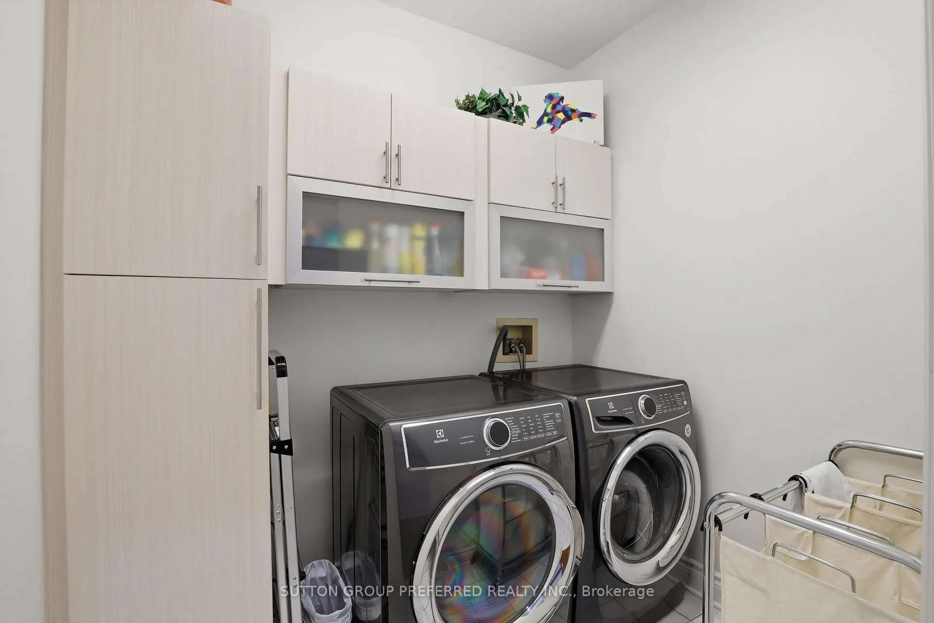 Photo 27 of Unit 15, 1040 Riverside Drive, London, North Q — HOMEH