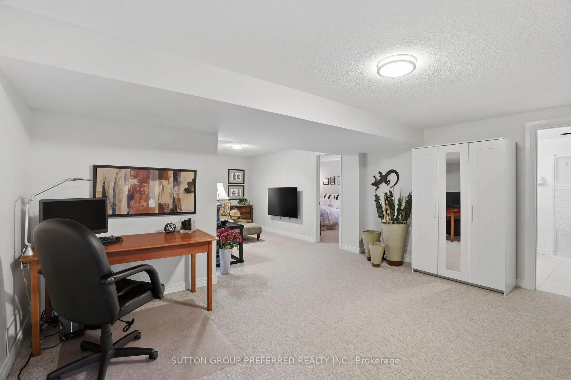 Photo 33 of Unit 15, 1040 Riverside Drive, London, North Q — HOMEH