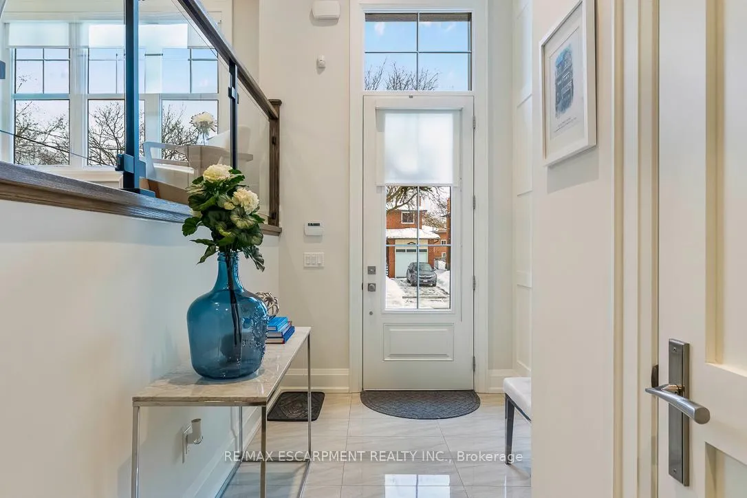 Photo 4 of 56 Laburnham Avenue, Etobicoke, Long Branch — HOMEH