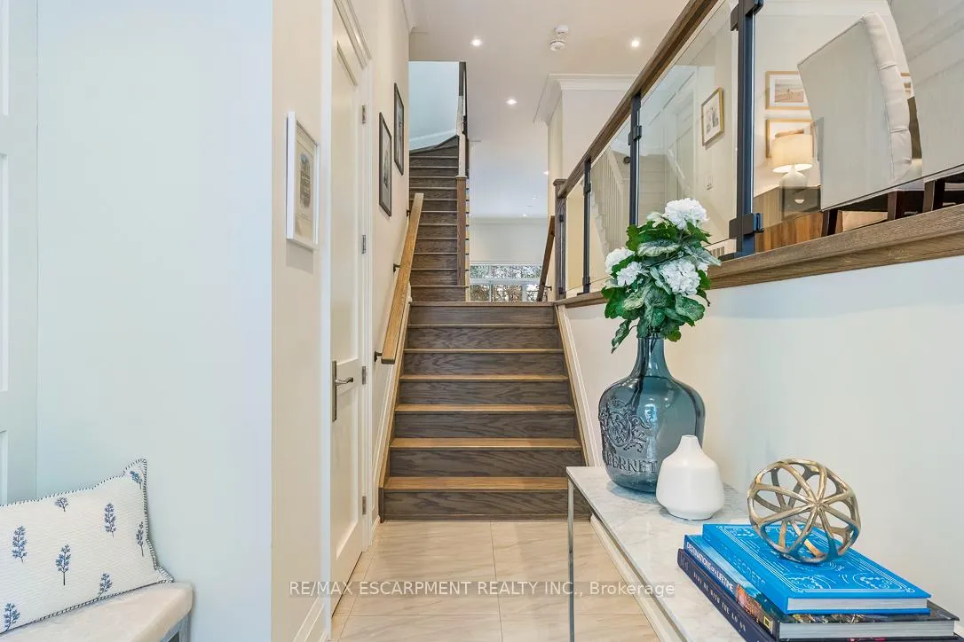 Photo 5 of 56 Laburnham Avenue, Etobicoke, Long Branch — HOMEH