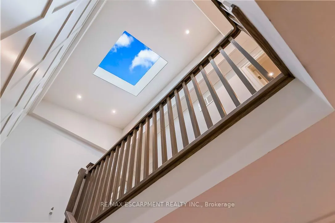 Photo 20 of 56 Laburnham Avenue, Etobicoke, Long Branch — HOMEH