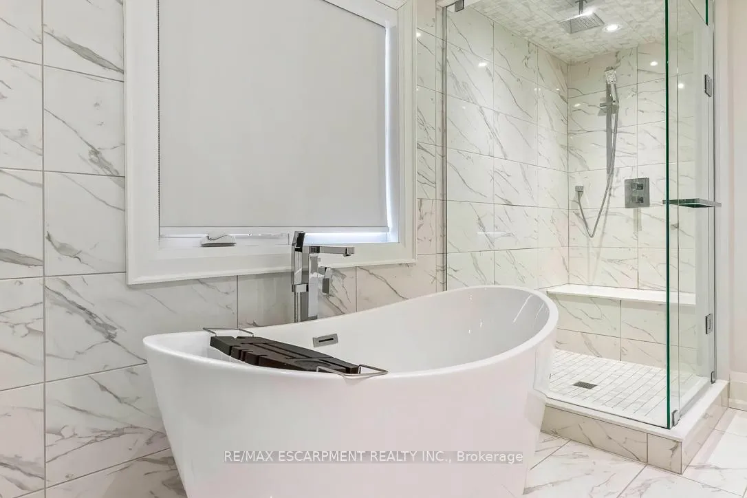 Photo 25 of 56 Laburnham Avenue, Etobicoke, Long Branch — HOMEH