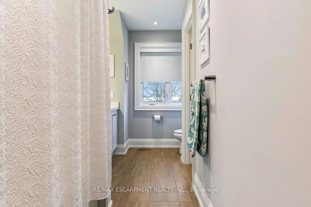 Photo 31 of 56 Laburnham Avenue, Etobicoke, Long Branch — HOMEH
