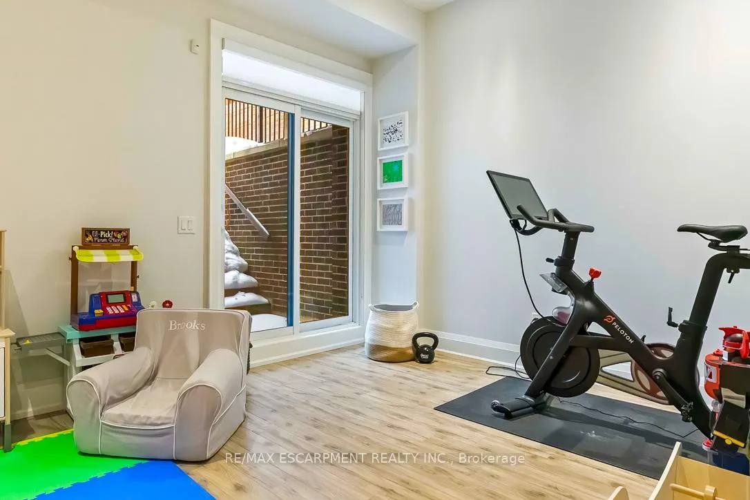 Photo 34 of 56 Laburnham Avenue, Etobicoke, Long Branch — HOMEH
