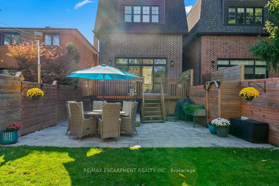 Photo 40 of 56 Laburnham Avenue, Etobicoke, Long Branch — HOMEH