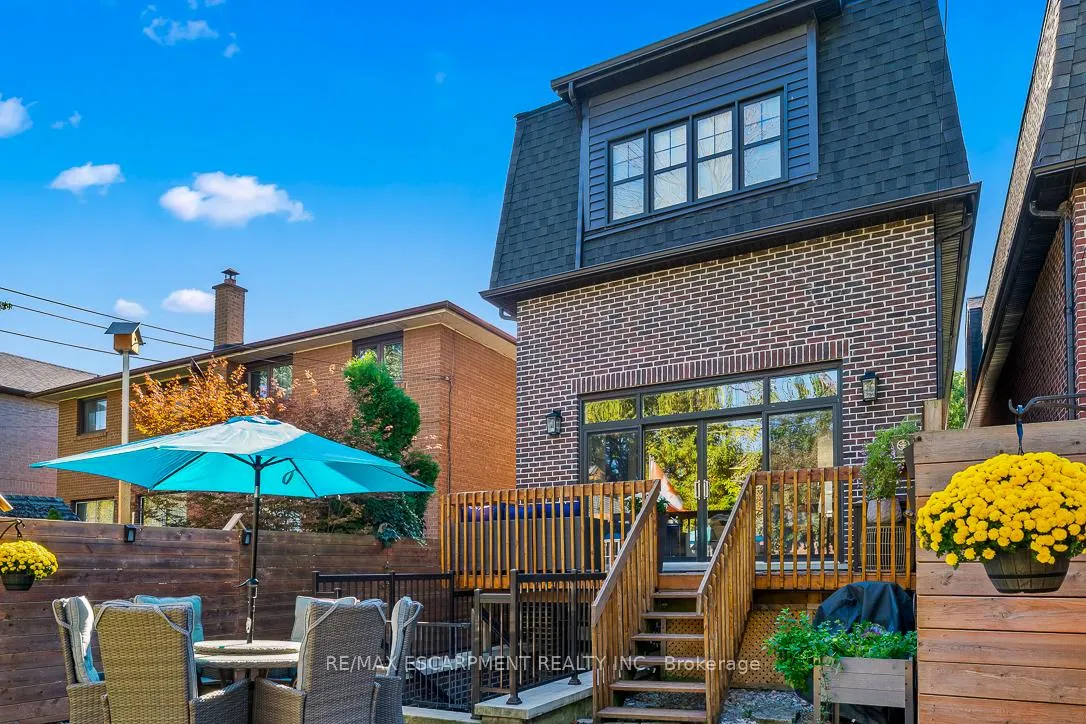 Photo 44 of 56 Laburnham Avenue, Etobicoke, Long Branch — HOMEH
