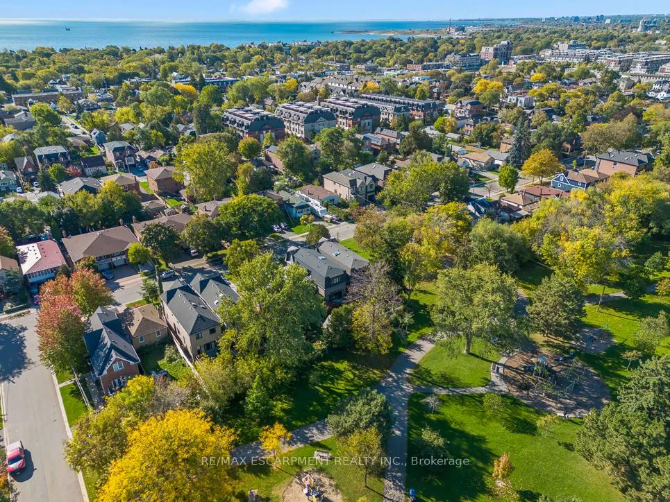 Photo 50 of 56 Laburnham Avenue, Etobicoke, Long Branch — HOMEH