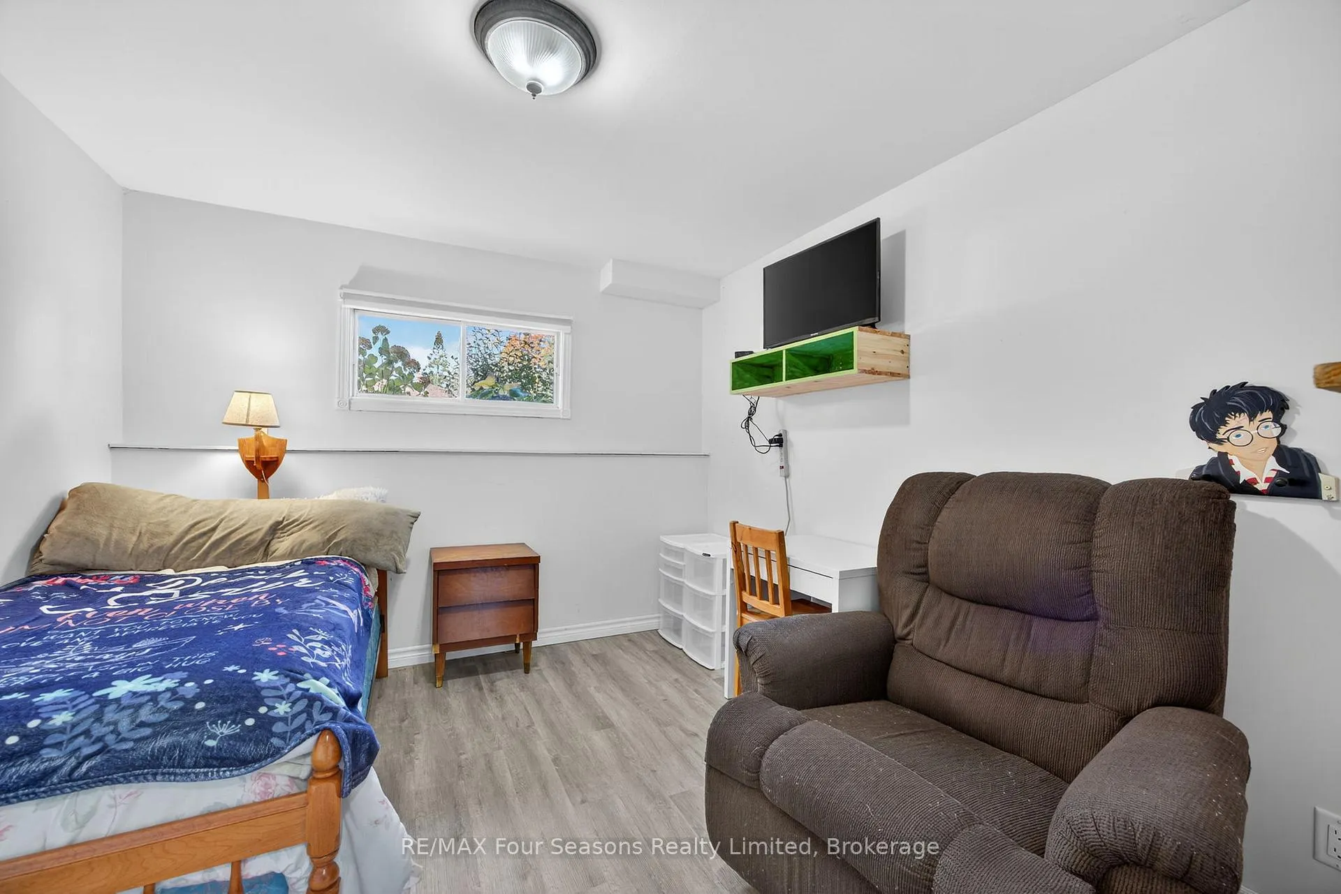 Photo 24 of 7 Batteaux Road, Clearview, Nottawa — HOMEH