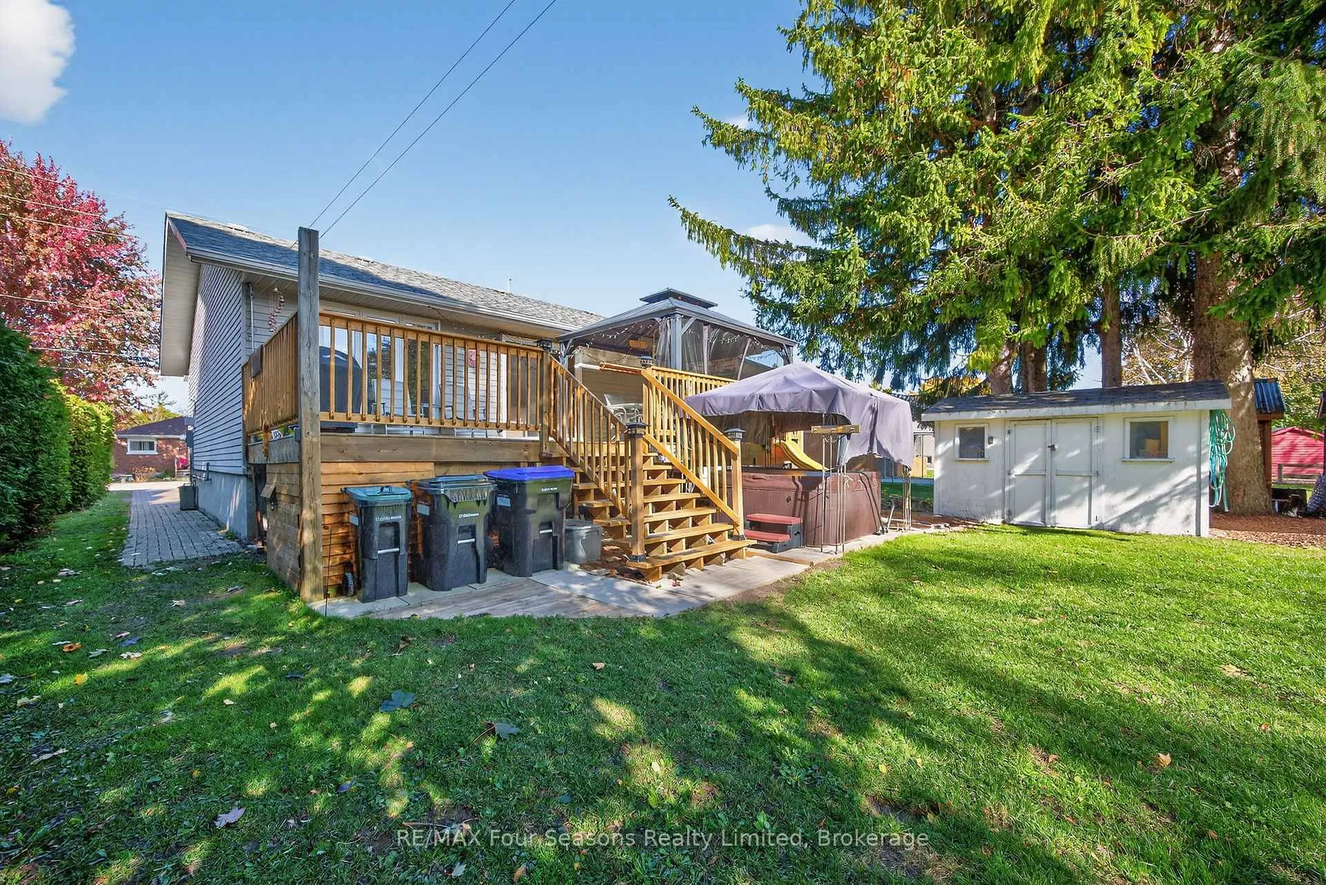 Photo 32 of 7 Batteaux Road, Clearview, Nottawa — HOMEH