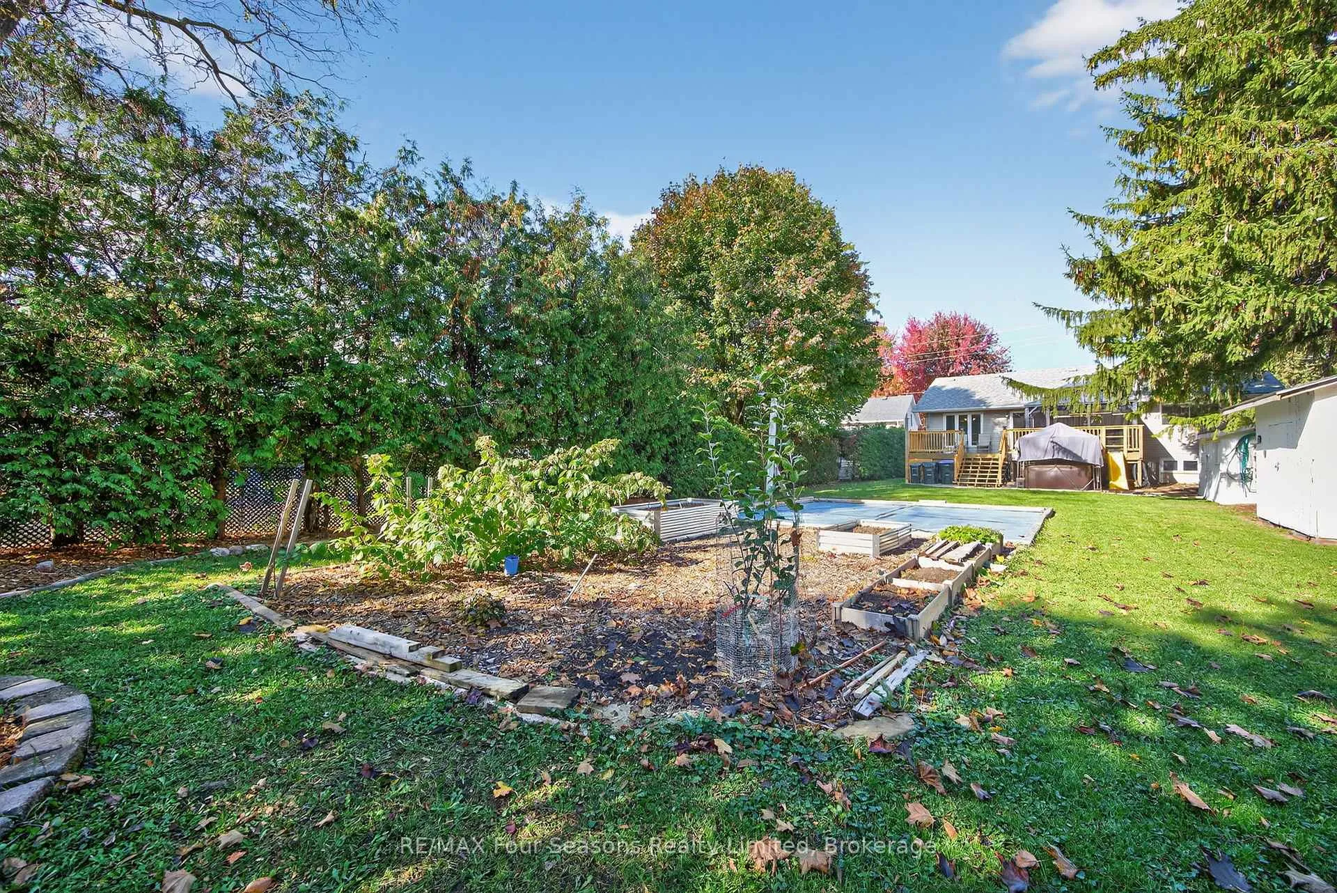 Photo 36 of 7 Batteaux Road, Clearview, Nottawa — HOMEH