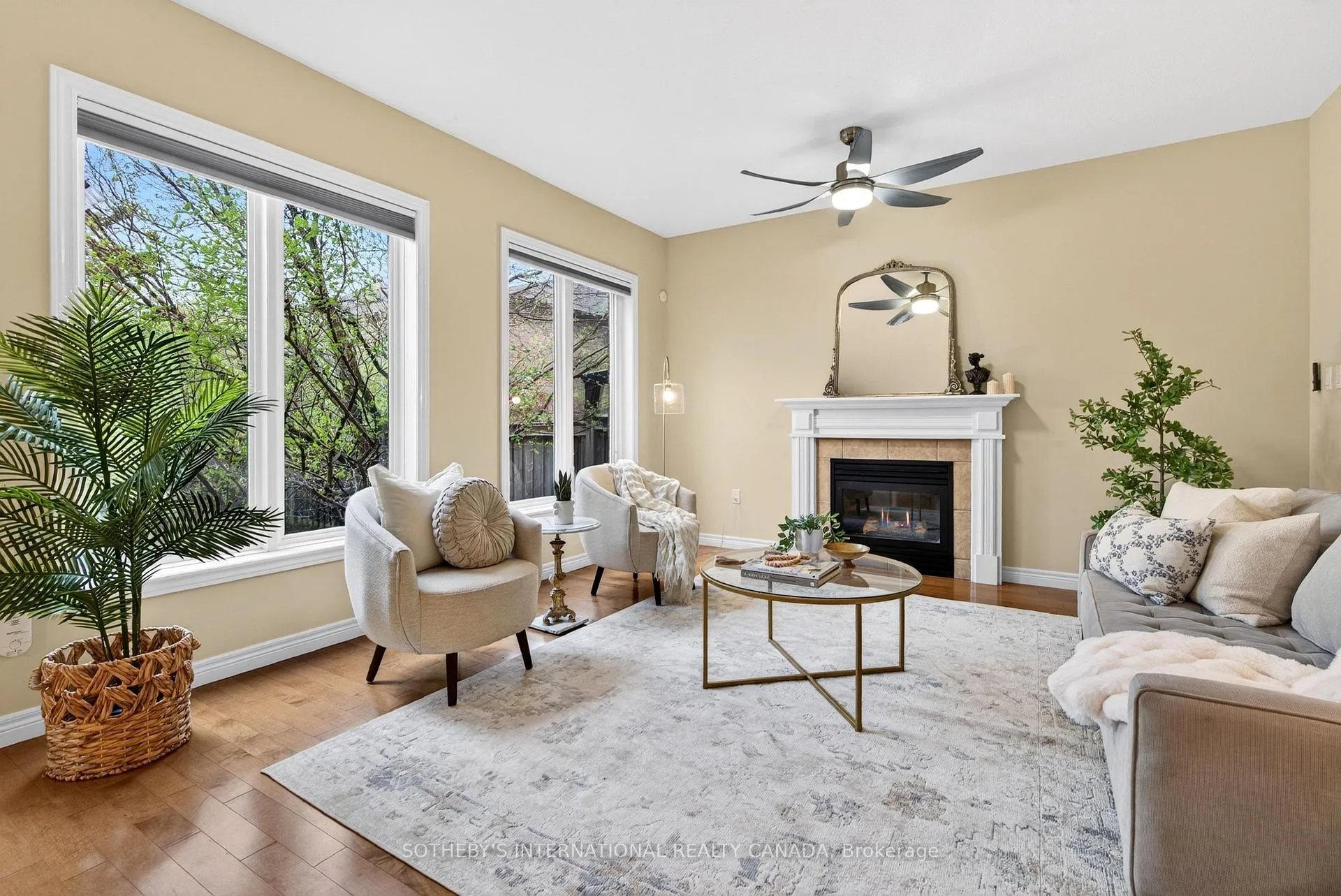 Photo 6 of 40 Maplevale Drive, Hamilton, Ancaster — HOMEH