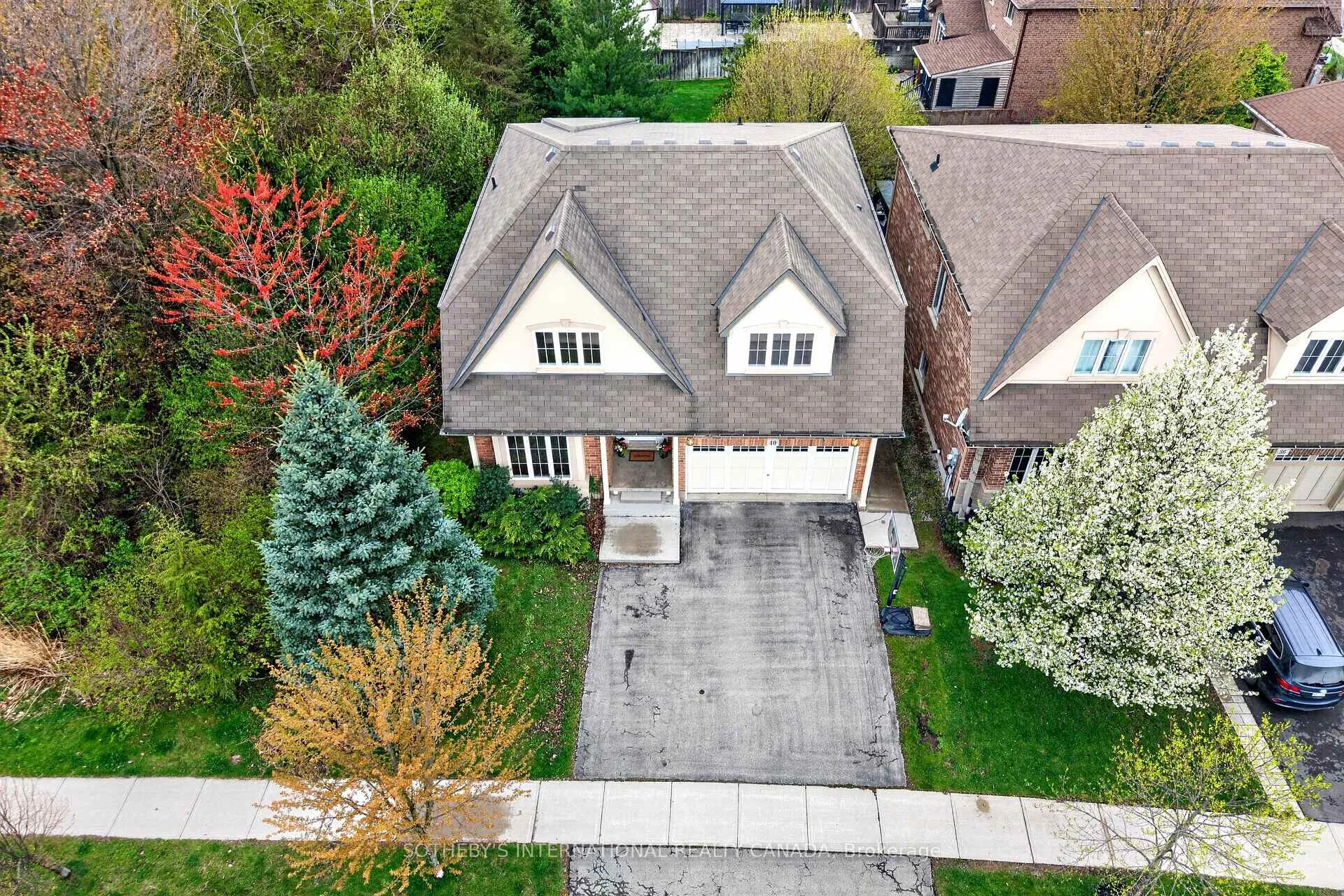 Photo 34 of 40 Maplevale Drive, Hamilton, Ancaster — HOMEH