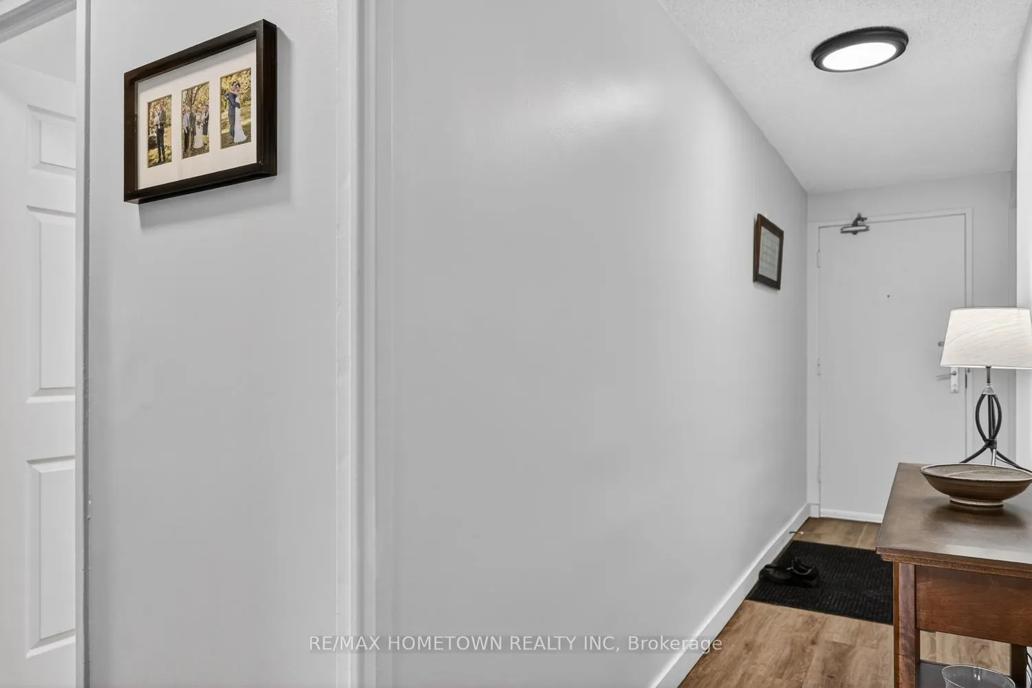 Photo 14 of Unit 806, 109 King Street E, Brockville — HOMEH
