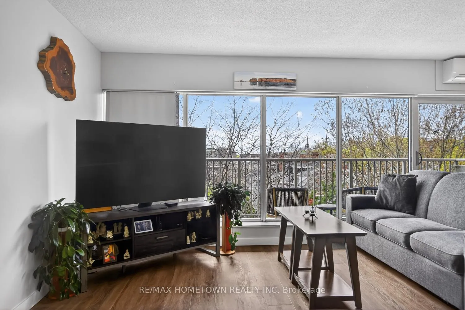 Photo 16 of Unit 806, 109 King Street E, Brockville — HOMEH