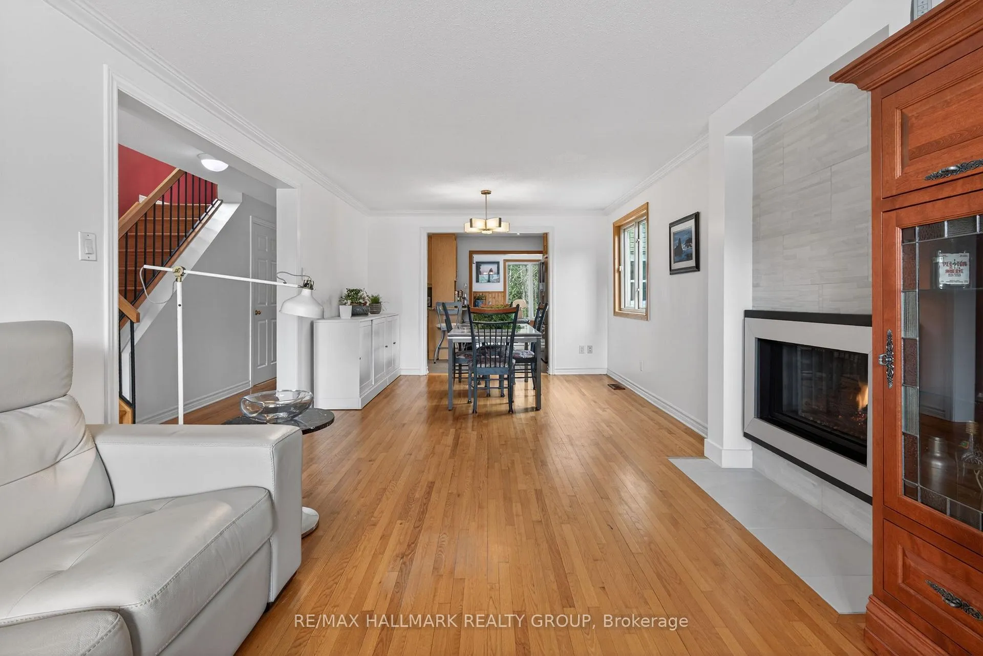 Photo 7 of 6075 Forestglen Crescent, Ottawa, Chapel Hill — HOMEH