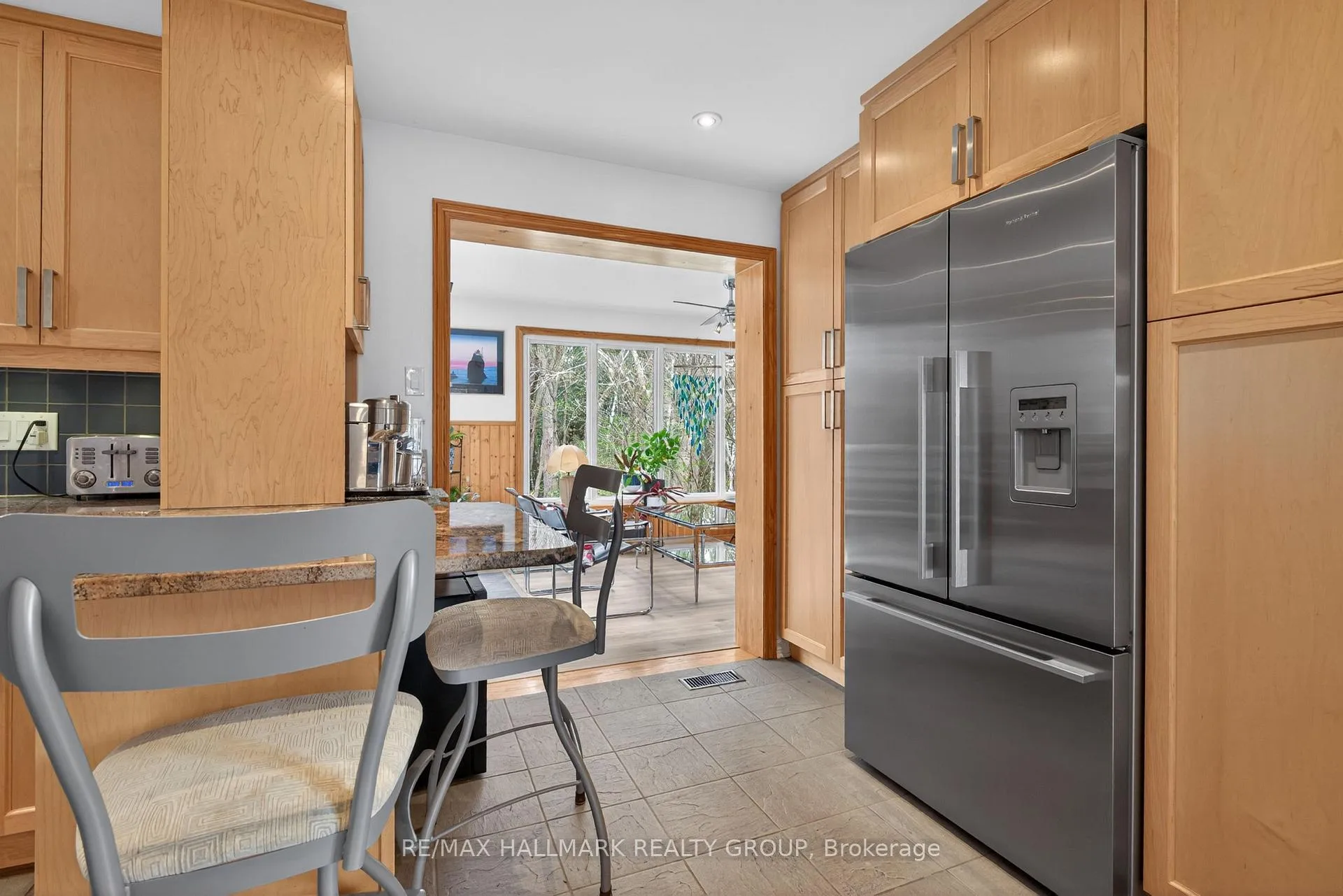 Photo 15 of 6075 Forestglen Crescent, Ottawa, Chapel Hill — HOMEH