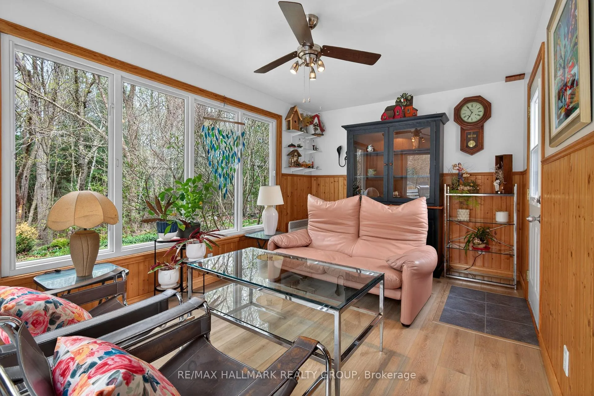 Photo 17 of 6075 Forestglen Crescent, Ottawa, Chapel Hill — HOMEH