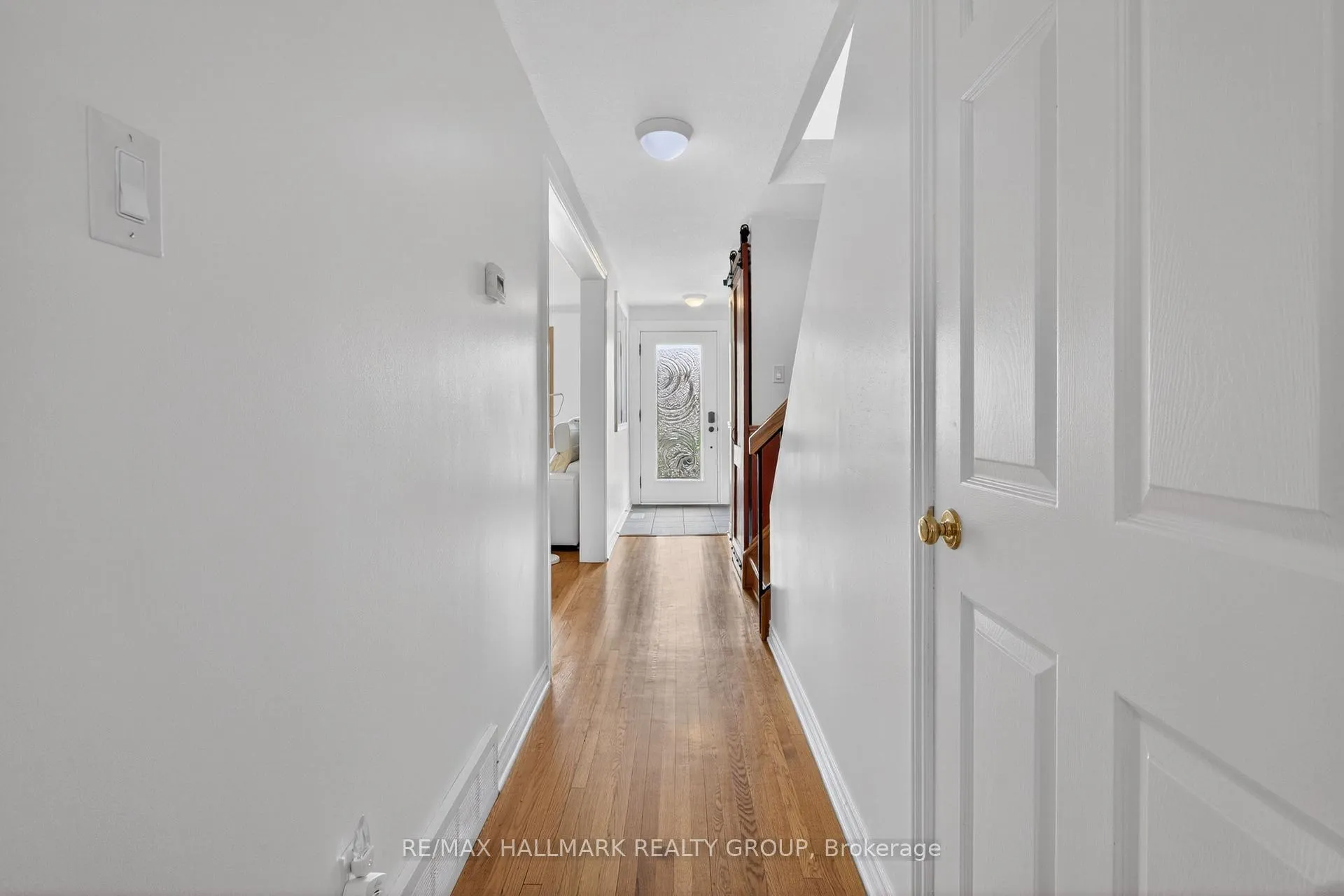 Photo 19 of 6075 Forestglen Crescent, Ottawa, Chapel Hill — HOMEH
