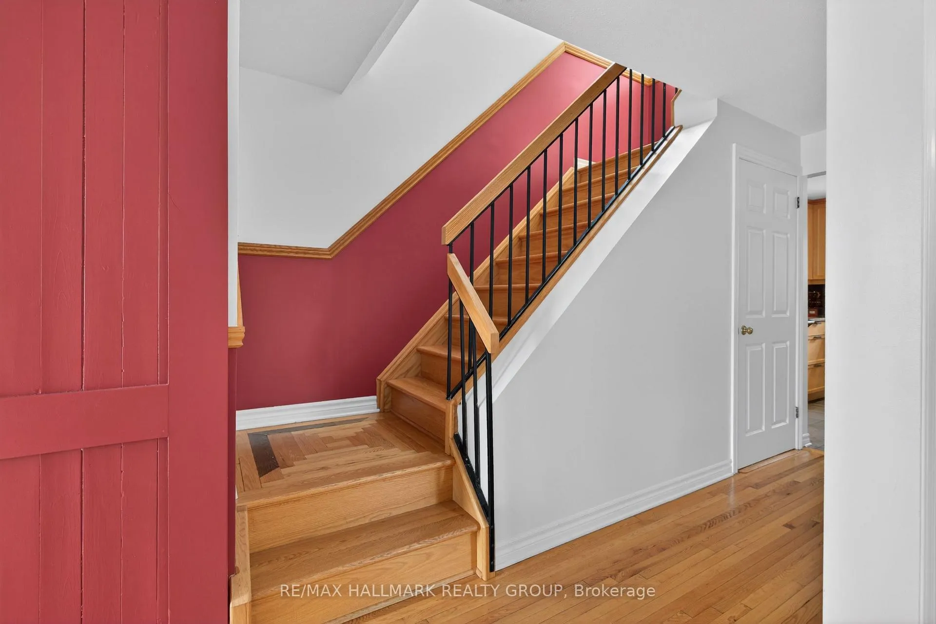 Photo 22 of 6075 Forestglen Crescent, Ottawa, Chapel Hill — HOMEH