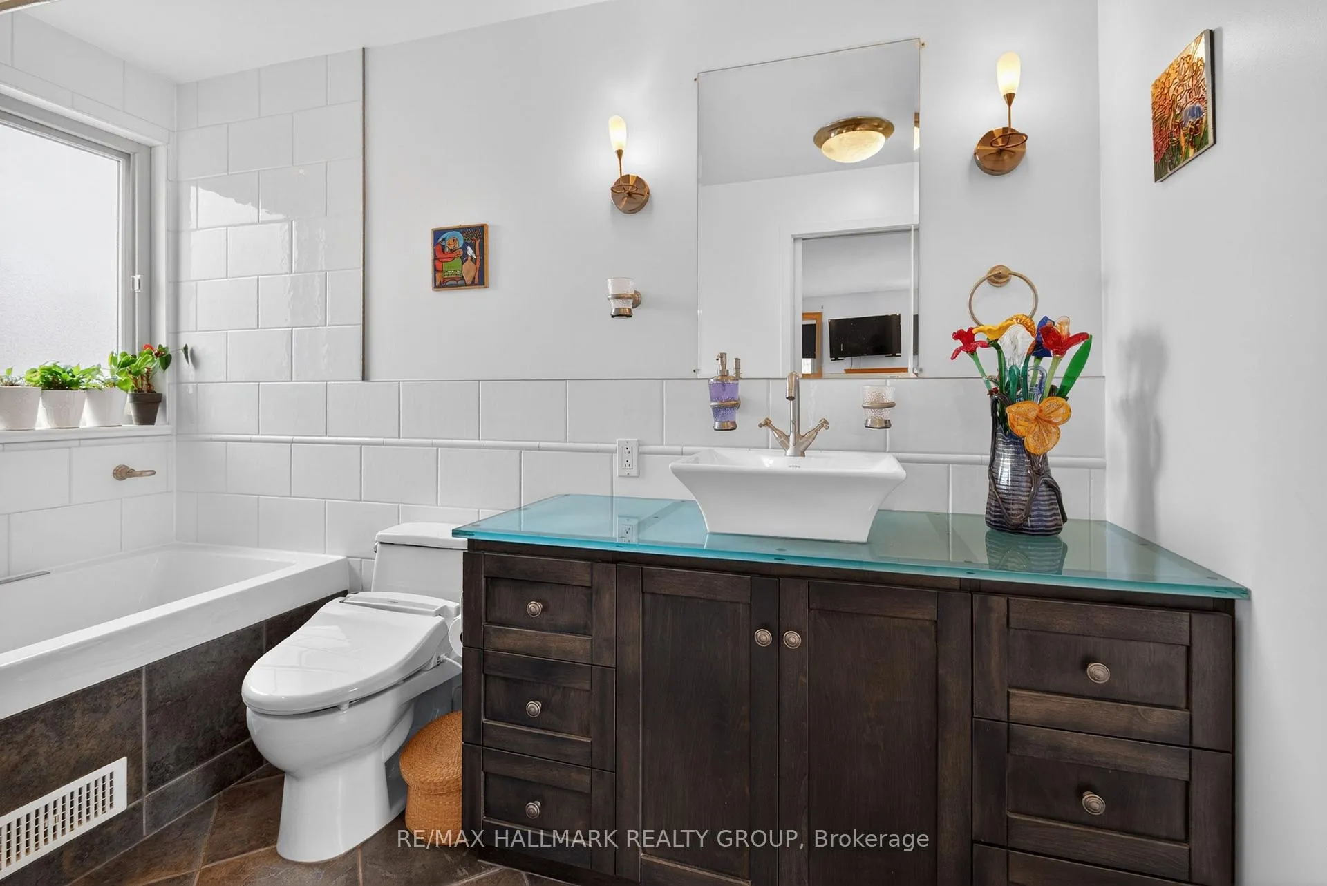 Photo 27 of 6075 Forestglen Crescent, Ottawa, Chapel Hill — HOMEH