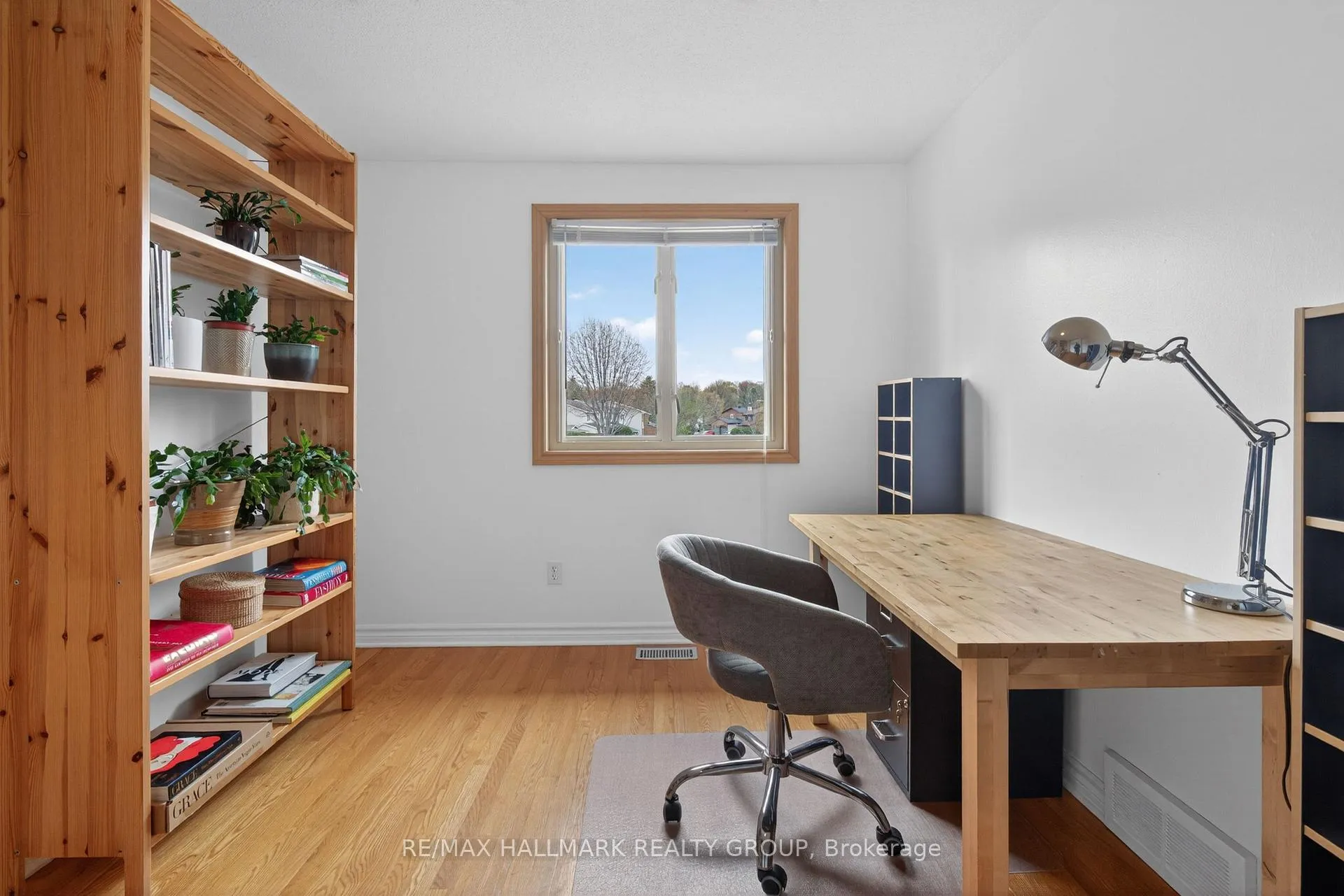 Photo 29 of 6075 Forestglen Crescent, Ottawa, Chapel Hill — HOMEH