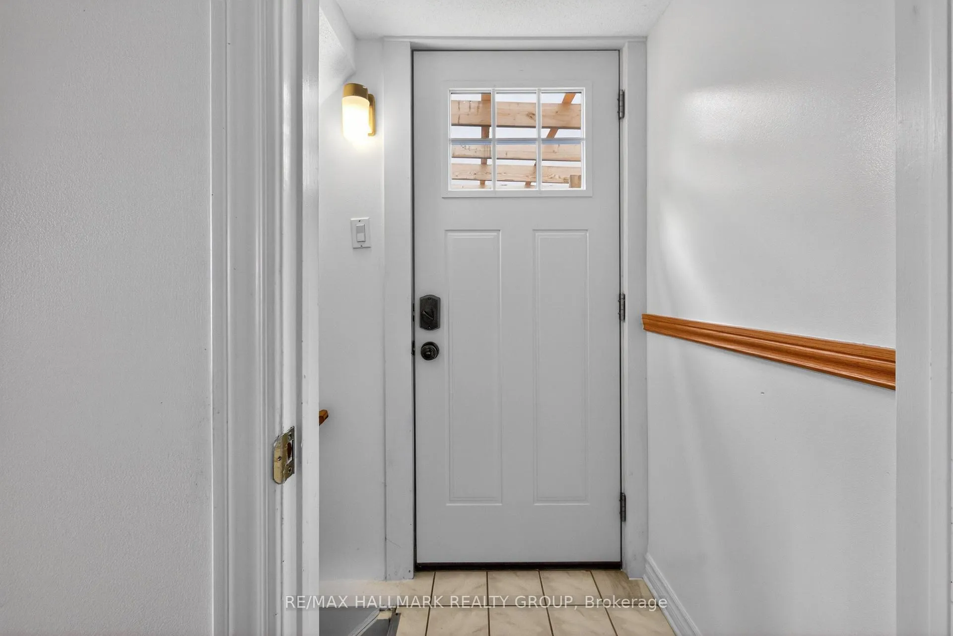 Photo 32 of 6075 Forestglen Crescent, Ottawa, Chapel Hill — HOMEH