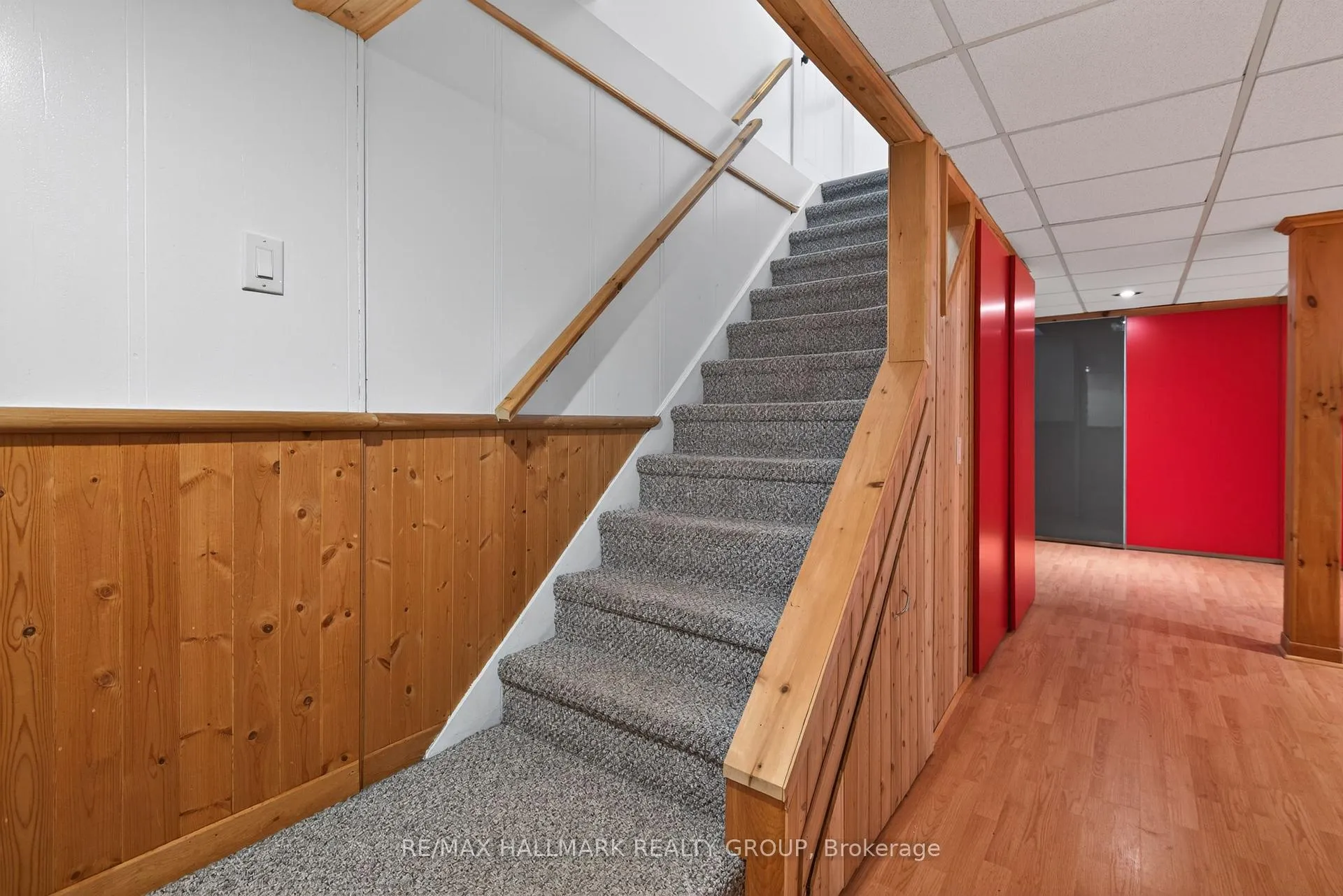 Photo 33 of 6075 Forestglen Crescent, Ottawa, Chapel Hill — HOMEH