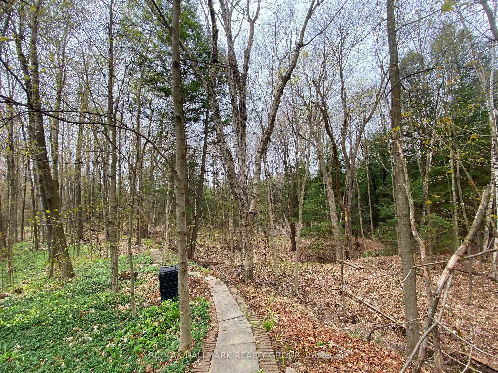 Photo 47 of 6075 Forestglen Crescent, Ottawa, Chapel Hill — HOMEH