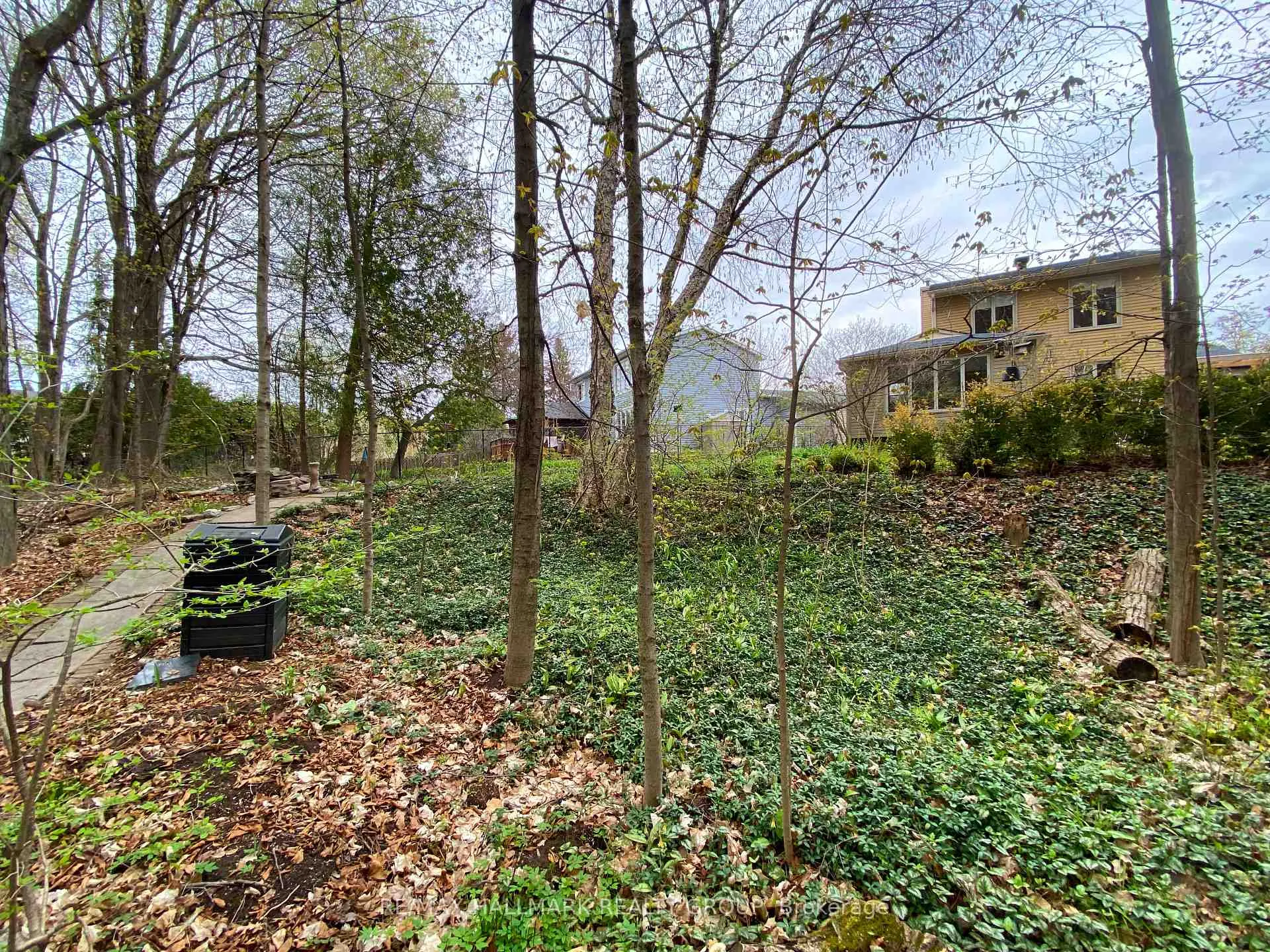 Photo 48 of 6075 Forestglen Crescent, Ottawa, Chapel Hill — HOMEH
