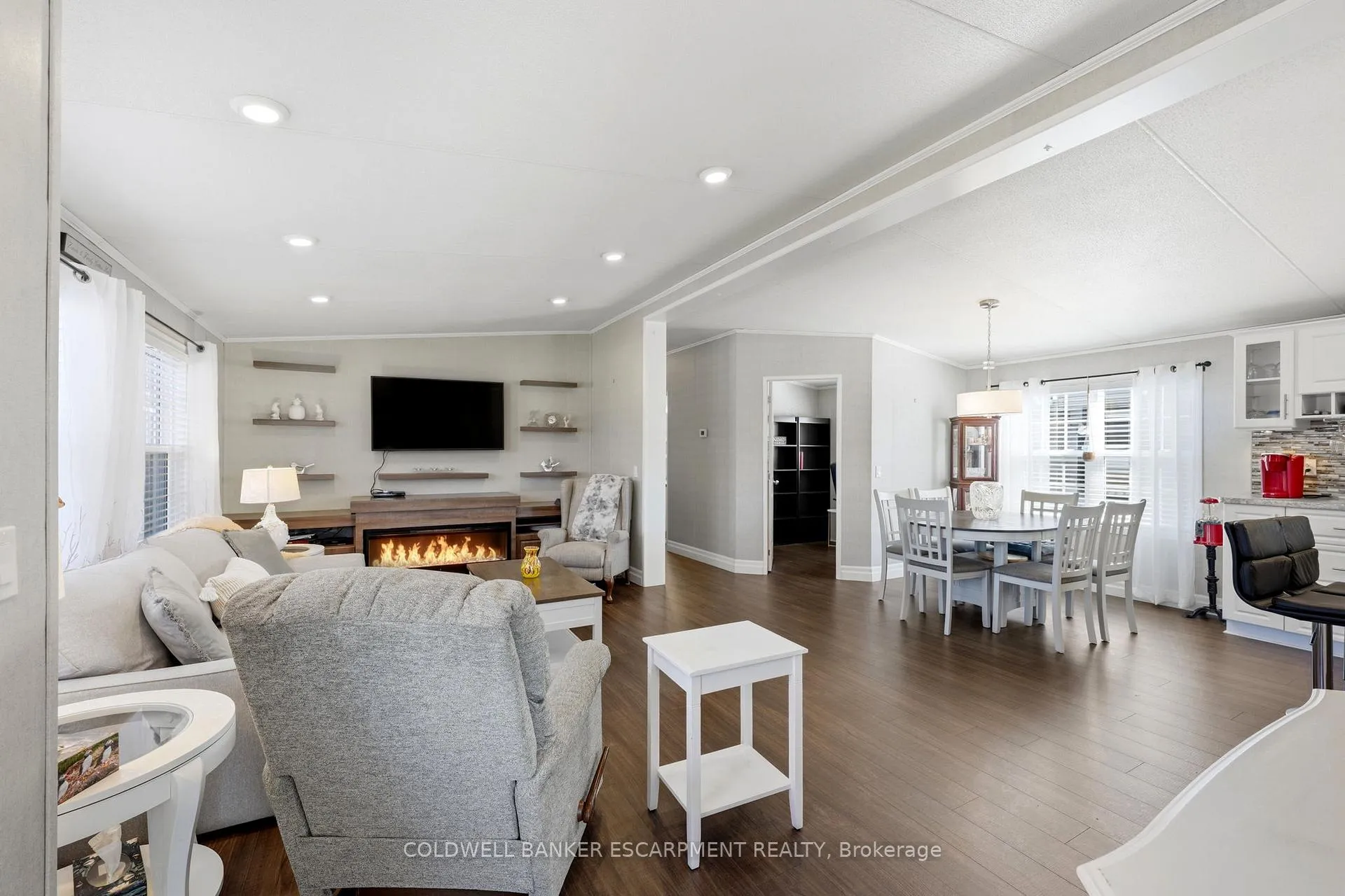 Photo 7 of Unit 31 Ash, 4449 Milburough Line, Burlington, Rural Burlington — HOMEH