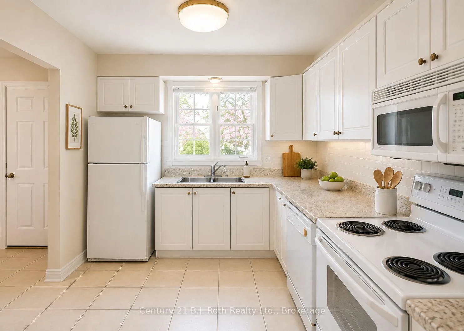 Photo 4 of Unit 309, 30 Museum Drive, Orillia — HOMEH
