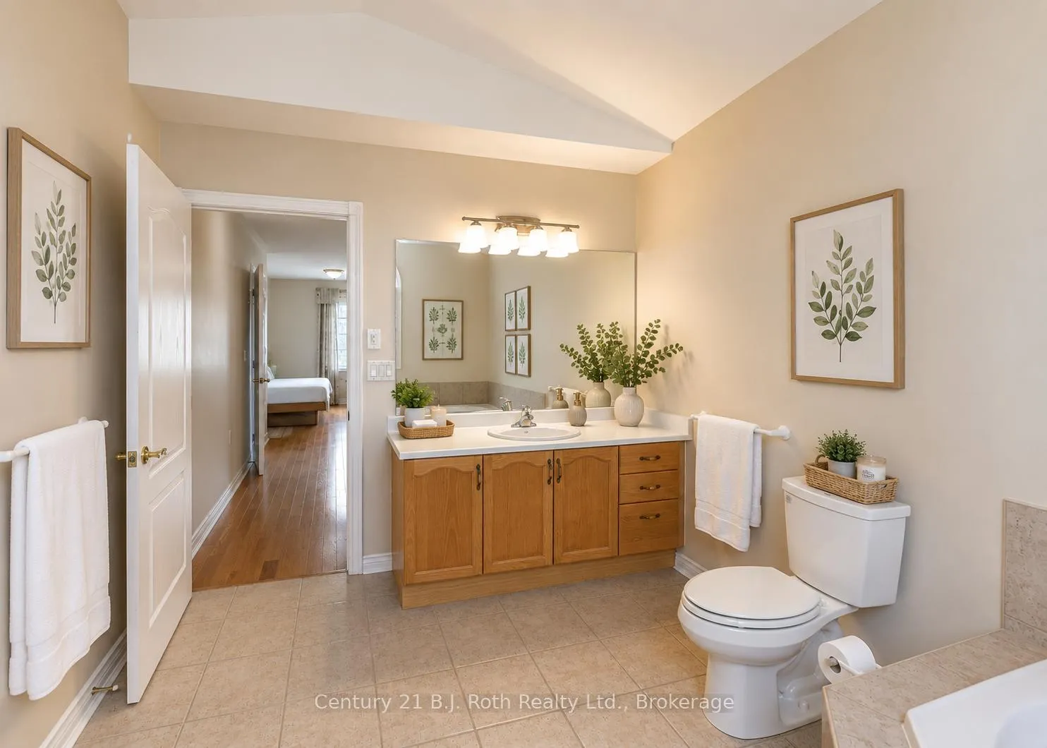 Photo 14 of Unit 309, 30 Museum Drive, Orillia — HOMEH
