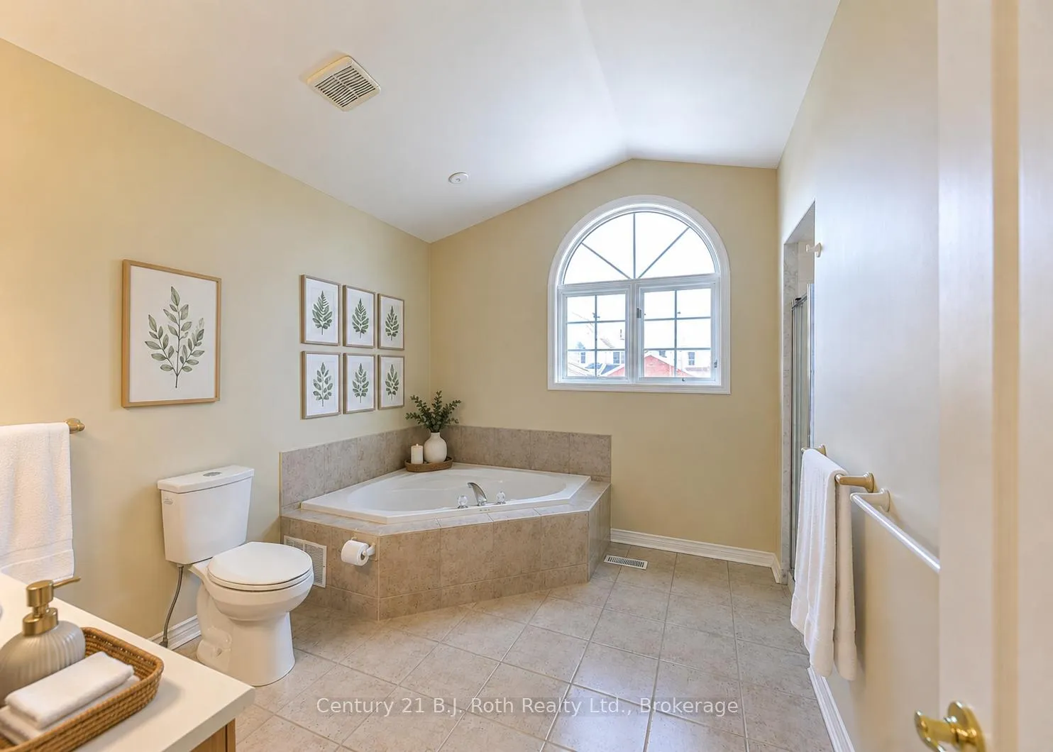 Photo 15 of Unit 309, 30 Museum Drive, Orillia — HOMEH