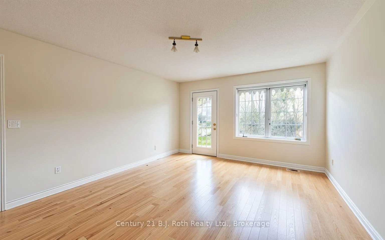 Photo 24 of Unit 309, 30 Museum Drive, Orillia — HOMEH