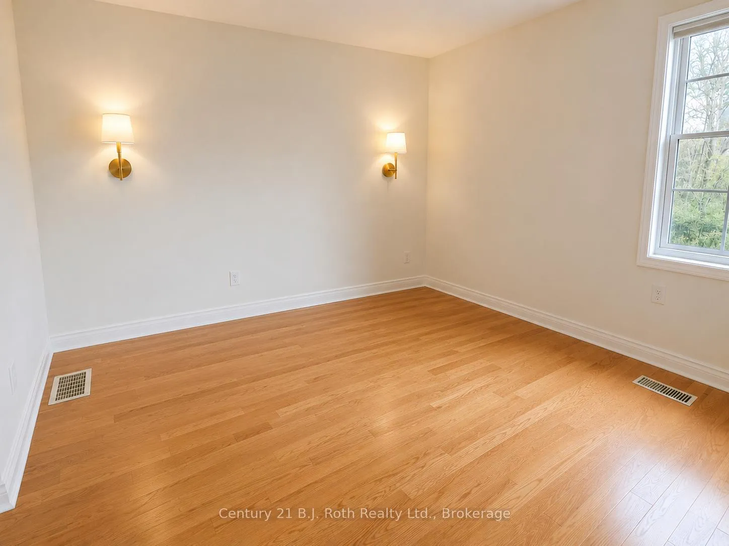 Photo 25 of Unit 309, 30 Museum Drive, Orillia — HOMEH