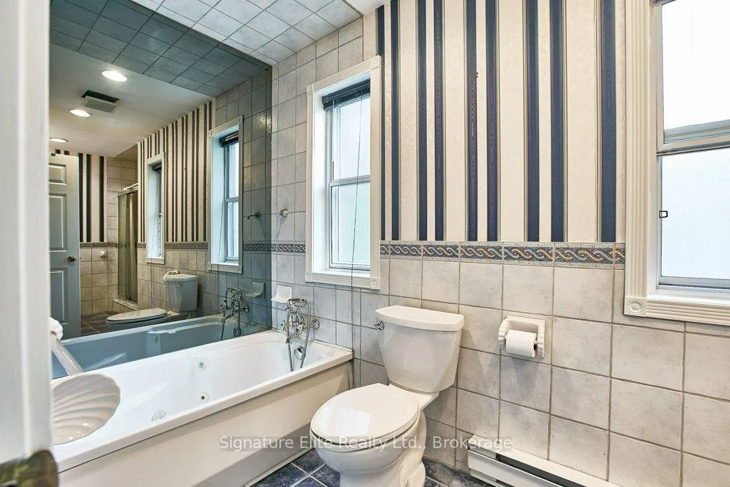 Photo 12 of 14 Apsley Road, Toronto, Bedford Park-Nortown — HOMEH