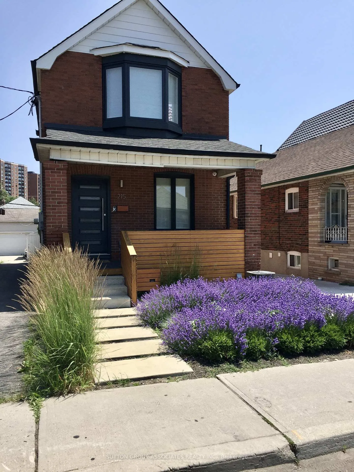 Photo 1 of 215 Ennerdale Road, Toronto, Caledonia-Fairbank — HOMEH