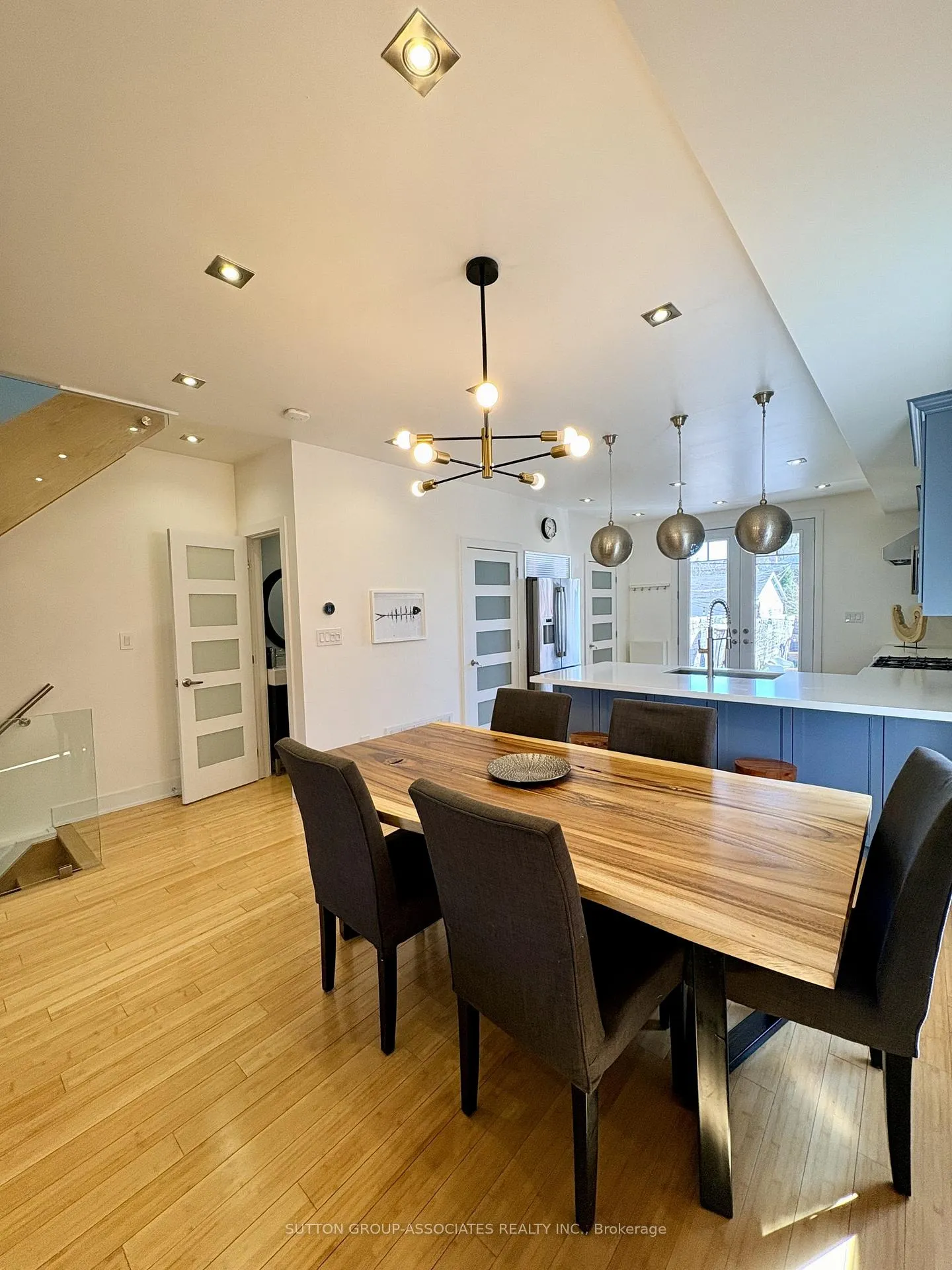 Photo 6 of 215 Ennerdale Road, Toronto, Caledonia-Fairbank — HOMEH