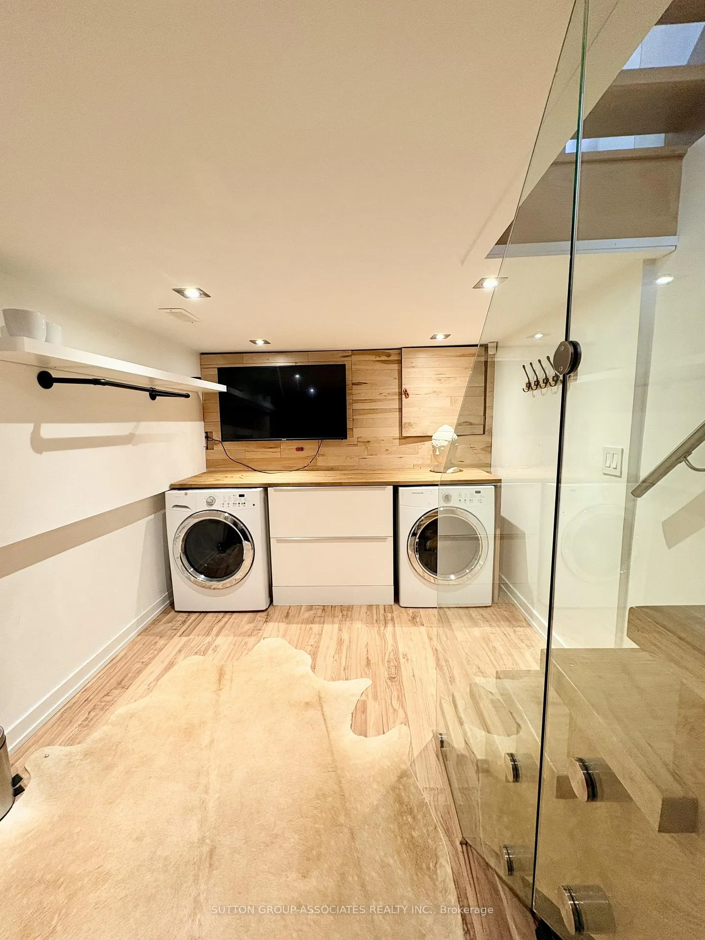 Photo 23 of 215 Ennerdale Road, Toronto, Caledonia-Fairbank — HOMEH
