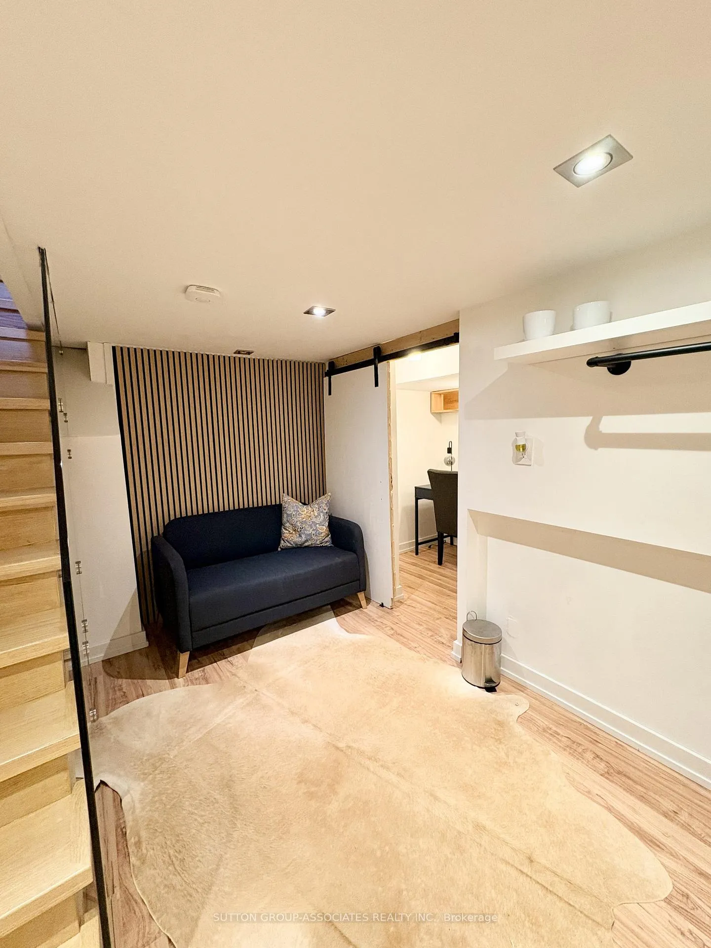 Photo 24 of 215 Ennerdale Road, Toronto, Caledonia-Fairbank — HOMEH