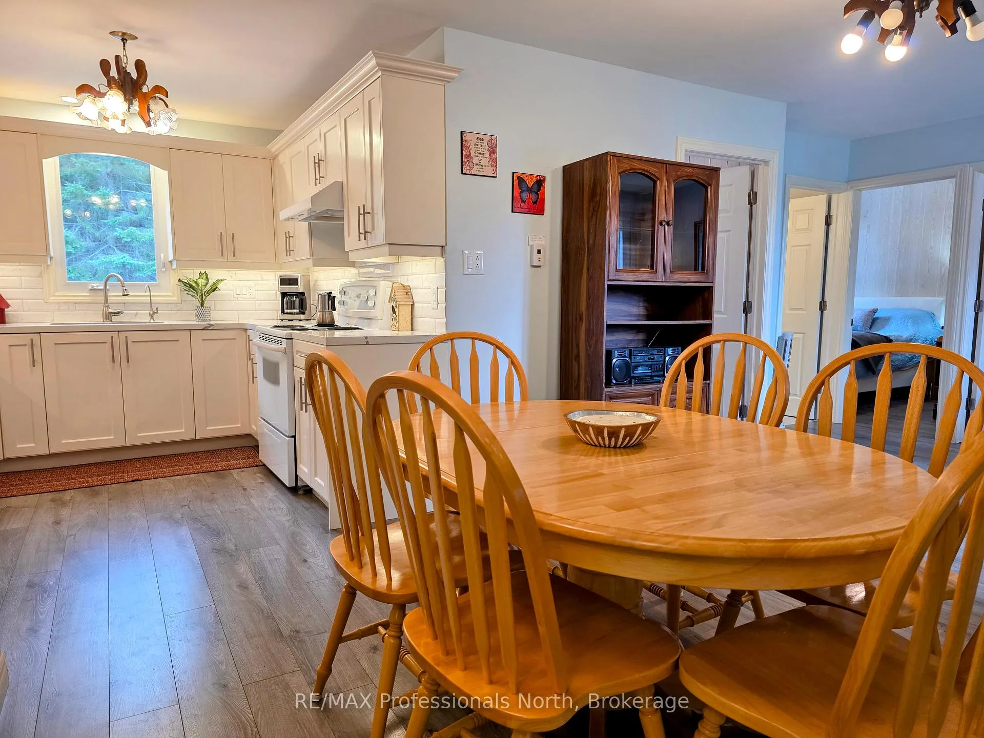 Photo 13 of 1037 West Road, Minden Hills, Minden — HOMEH
