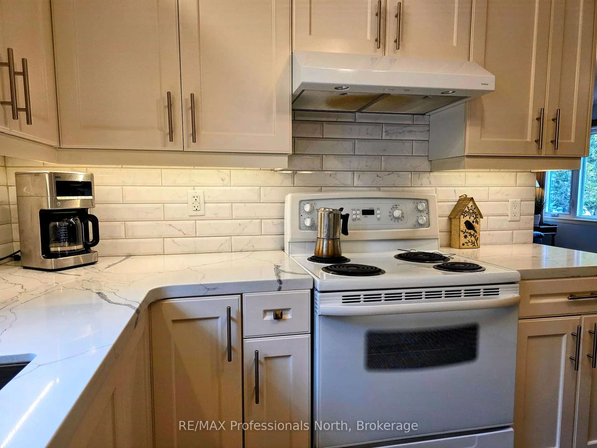 Photo 16 of 1037 West Road, Minden Hills, Minden — HOMEH