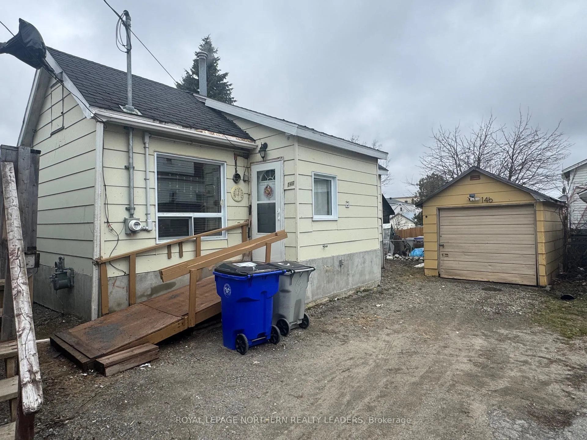 Photo 3 of 144 Fifth Avenue, Timmins, TNE - Central — HOMEH