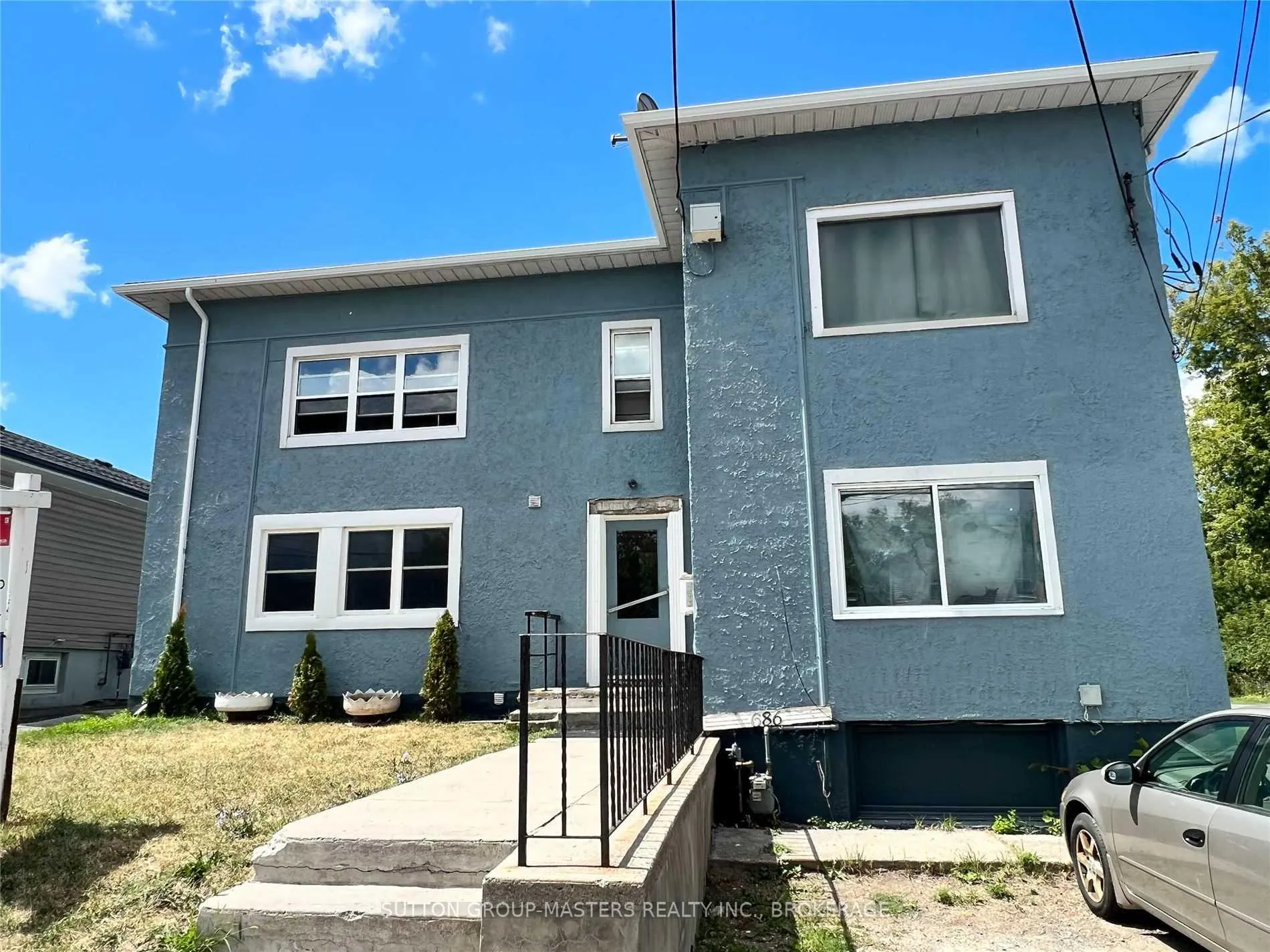 Photo of 686 Montreal Street