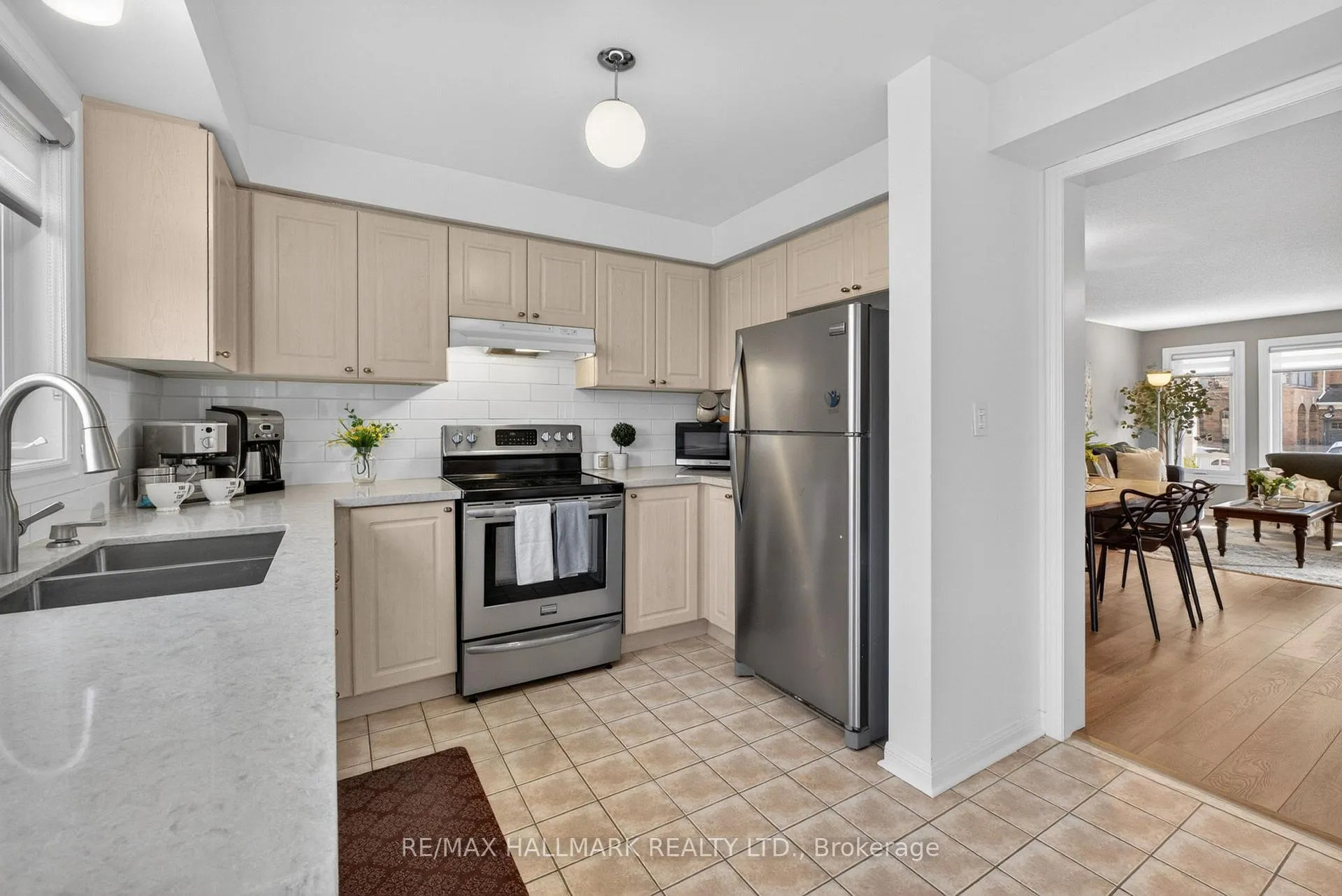 Photo 15 of 19 Gully Lane, Vaughan, Vellore Village — HOMEH